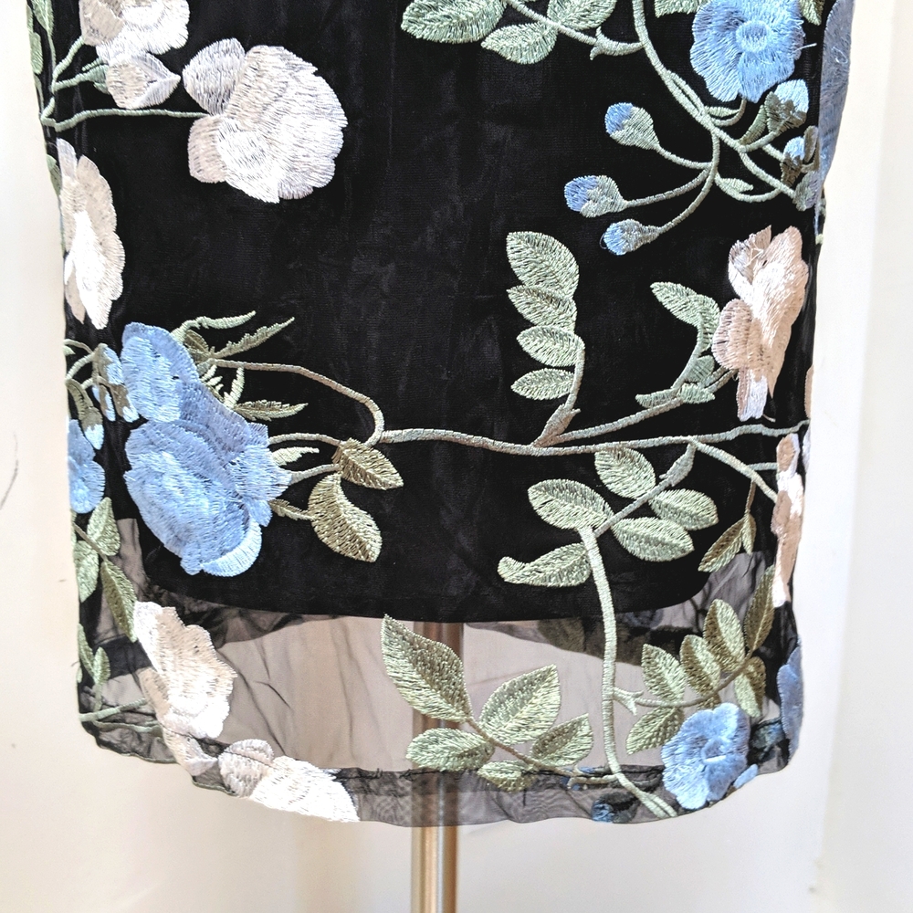 Calvin Klein Embroidered Dress - Picture 4 of 11